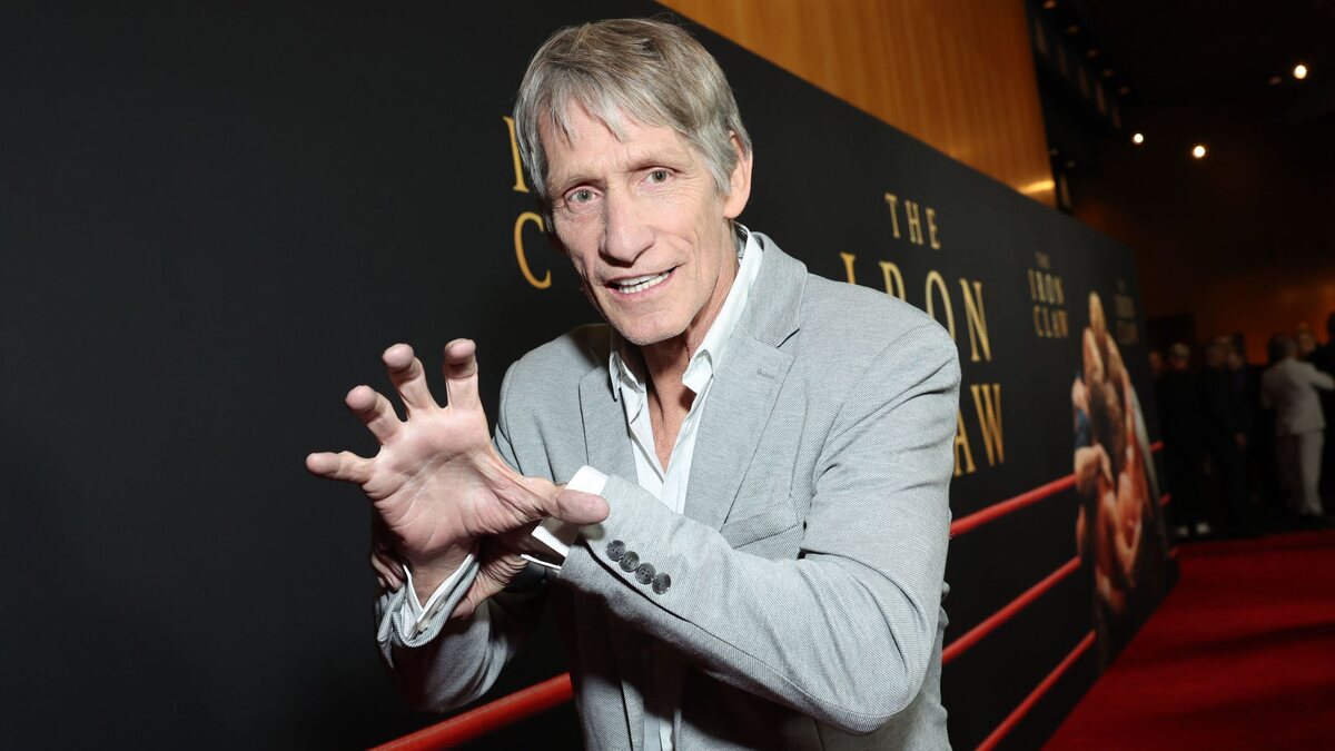 WWE Hall of Famer visits families during trip to Israel