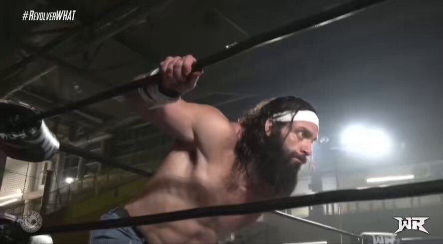 Video: Former WWE Superstar makes his in-ring return at REVOLVER show