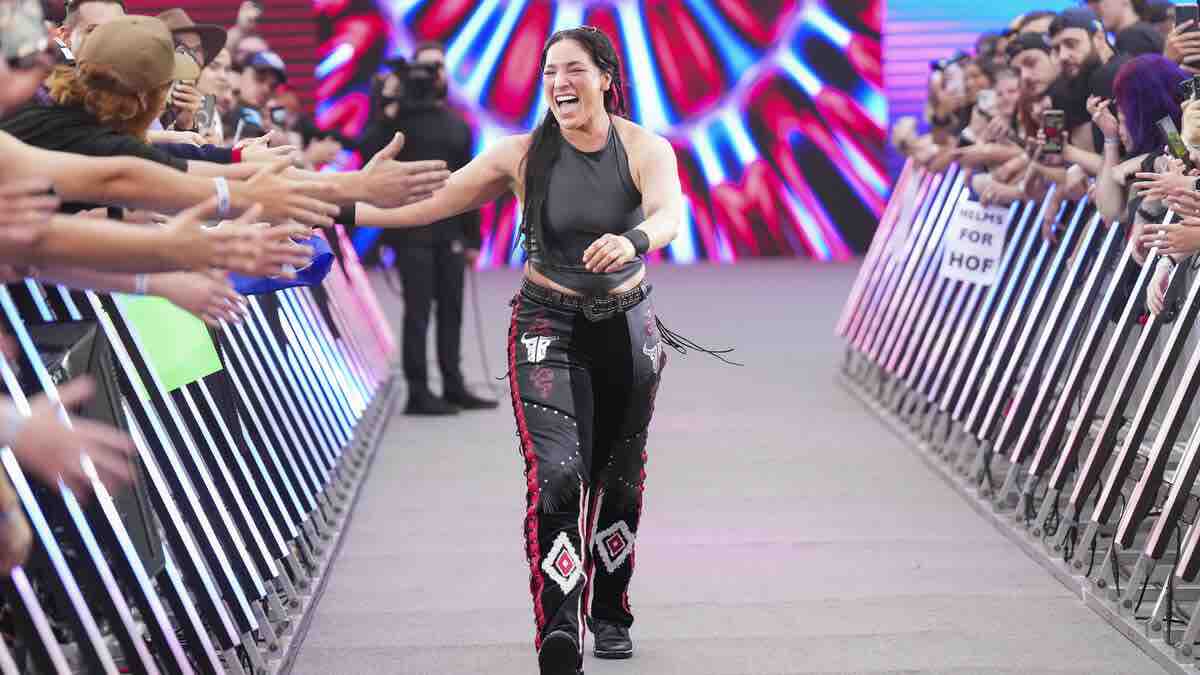 Raquel Rodriguez reveals she still competed in Women’s Elimination Chamber despite MCAS flaring-up