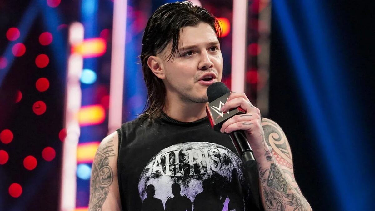 Dominik Mysterio confirms surgery is not needed for injury