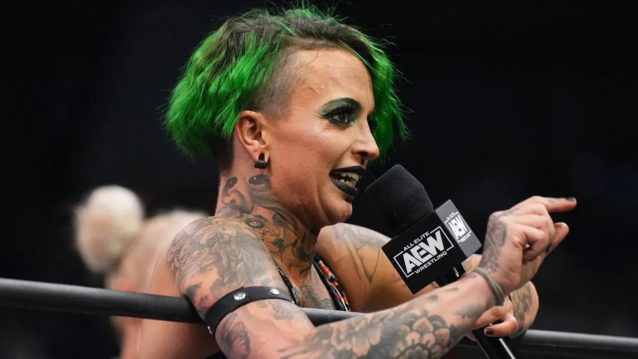 AEW star announces she is pregnant