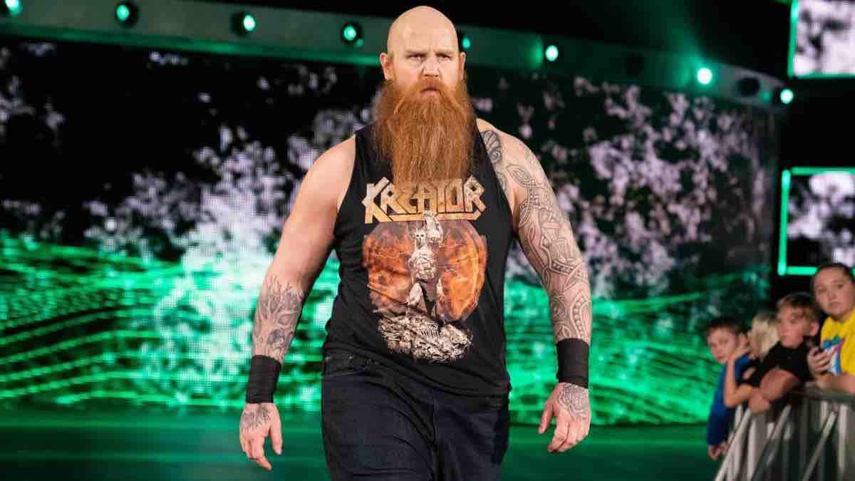 Erick Rowan reportedly signs new contract with WWE