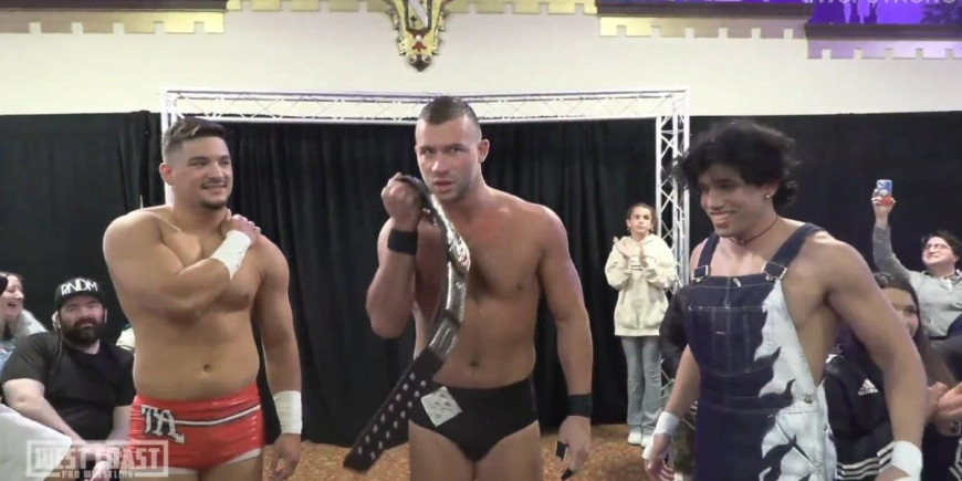 AEW Champion makes surprise appearance at indie event
