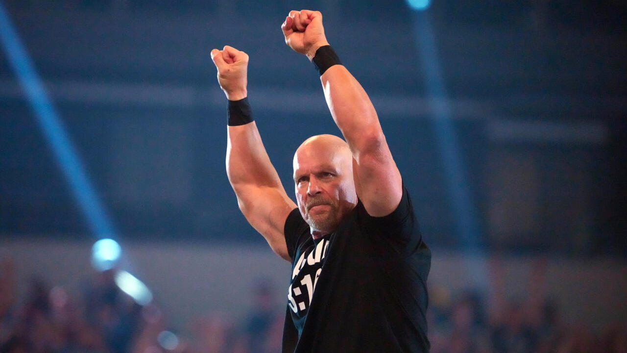 WWE Hall of Famer gives update following knee surgery