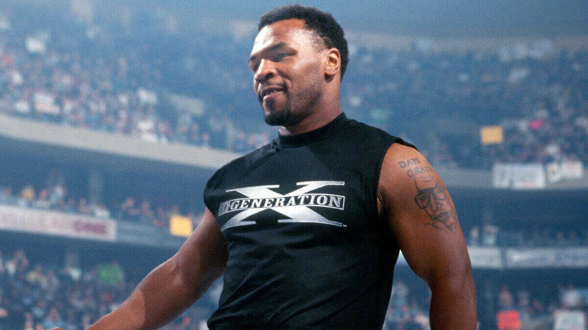 WWE Celebrity Hall of Famer and boxing legend announced for WrestleCon in Las Vegas